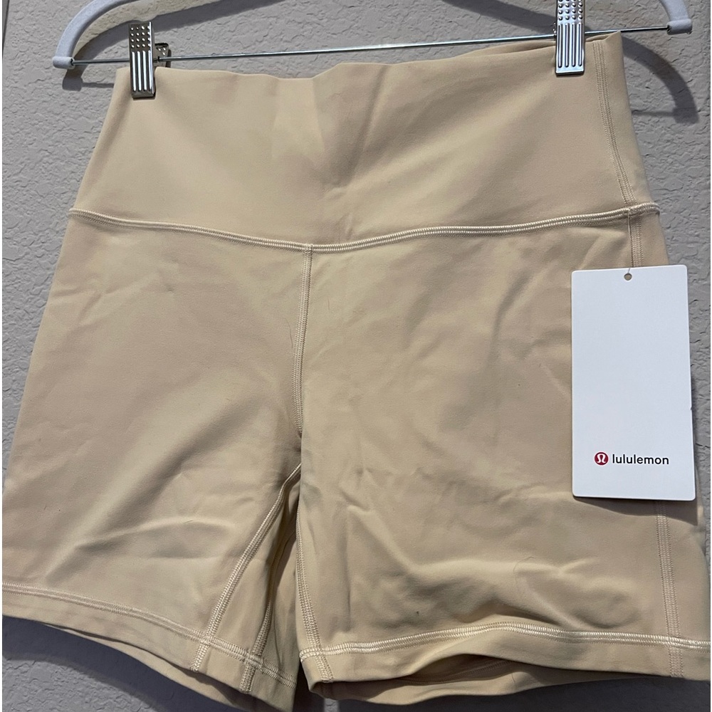 lululemon NEW WITH TAGS